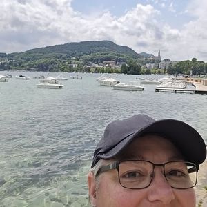 Meet your Posher, Sandra